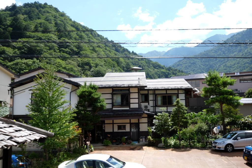 Ryosou Tsuyukusa Takajama Exteriér fotografie